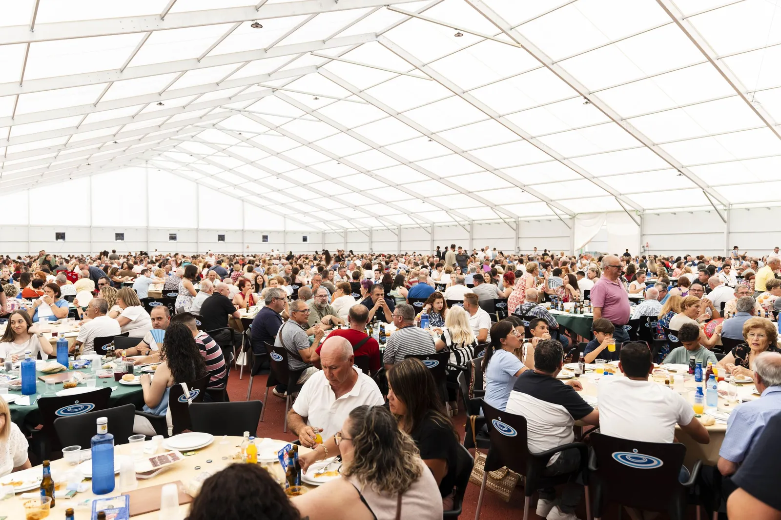 Paellas gigantes en la Comida de Convivencia CUCN 2026: más de 1.800 personas en un solo día
