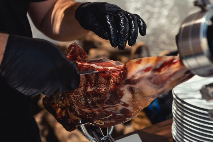 Mesa temática de Jamón — plato de nuestra carta de catering
