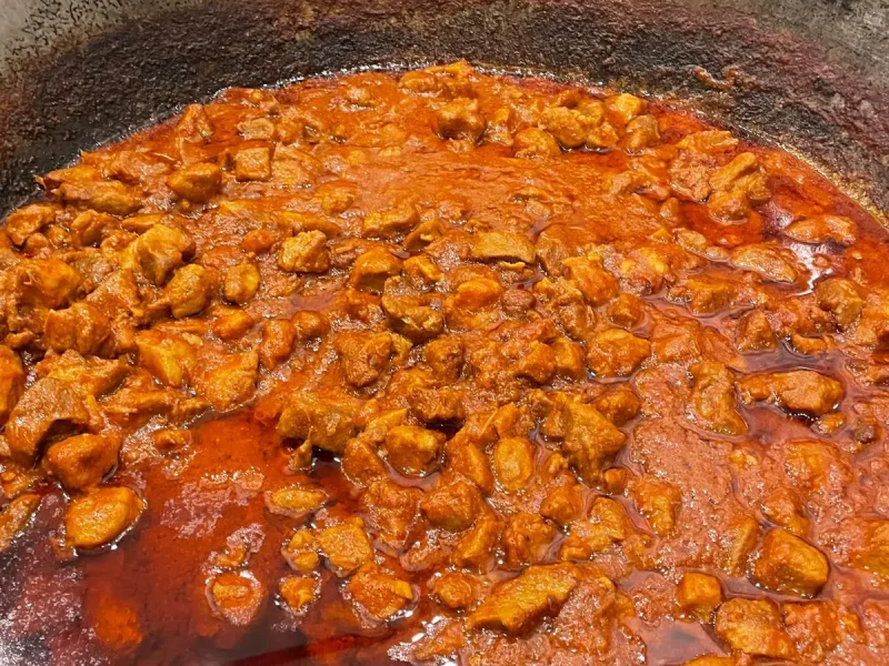 Carne con Tomate